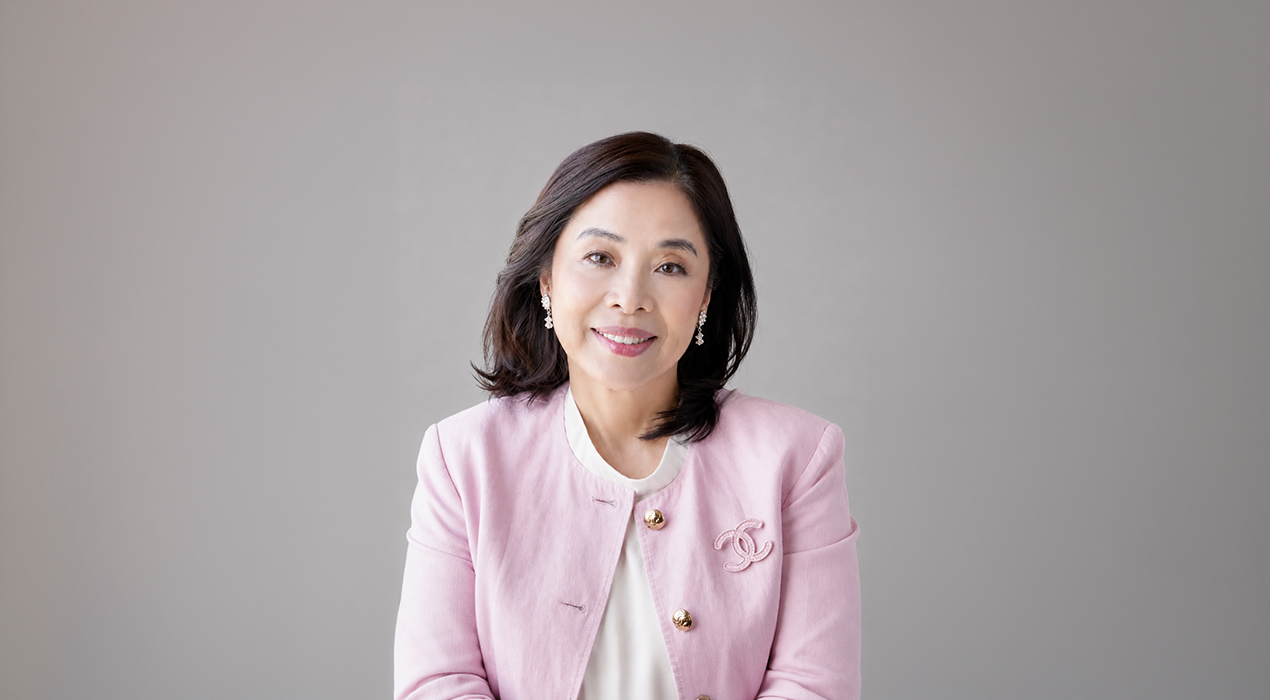 Featured image for “從赤腳走過泥濘到為人撐起一把傘　羅麗惠校友用韌性與慈悲走出人生之路”
